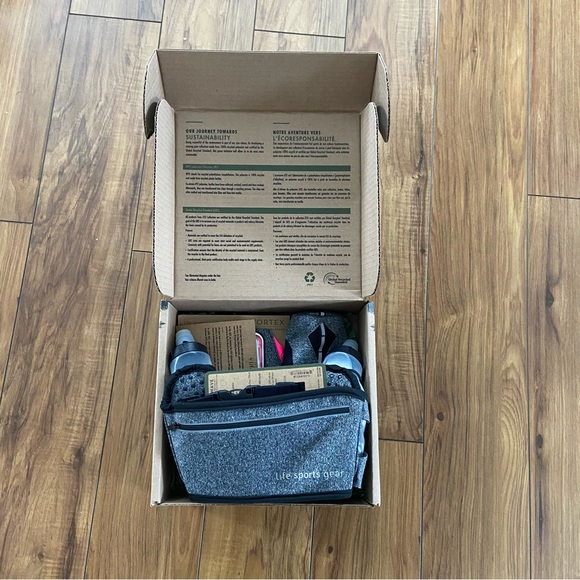 Running kit - Picture 8 of 8